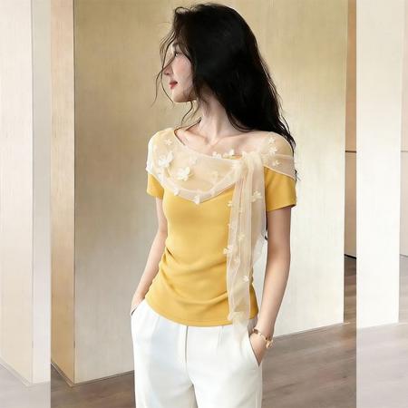 巨好看黄色网纱拼接露锁骨针织衫女夏季新款优雅百搭短袖上衣 服裝批發女裝批發服飾貨源