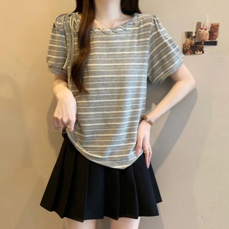 大码夏季新款宽松显瘦领圈绑带设计感条纹短袖T恤独特上衣 服裝批發女裝批發服飾貨源