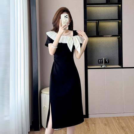 BY17727# 黑色连衣裙女新款洋气法式轻奢斜肩撞色蝴蝶结百搭A字裙 服裝批發女裝批發服飾貨源