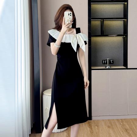 BY17727# 黑色连衣裙女新款洋气法式轻奢斜肩撞色蝴蝶结百搭A字裙 服裝批發女裝批發服飾貨源