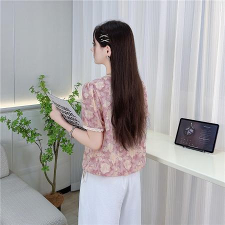 娃娃领雪纺衬衫女装夏季新款钉珠时尚碎花漂亮小衫短袖上衣 服裝批發女裝批發服飾貨源