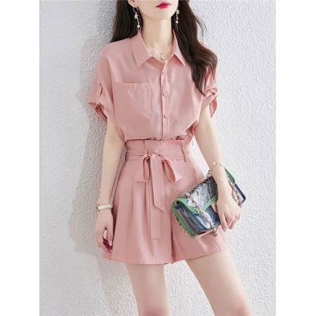 新款气质短袖衬衫女宽松设计感高腰阔腿短裤时尚套装 服裝批發女裝批發服飾貨源