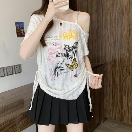 大码女装迷雾蝶影辣妹磨破轻亚蝴蝶刺绣破坏感抽褶上衣 服裝批發女裝批發服飾貨源