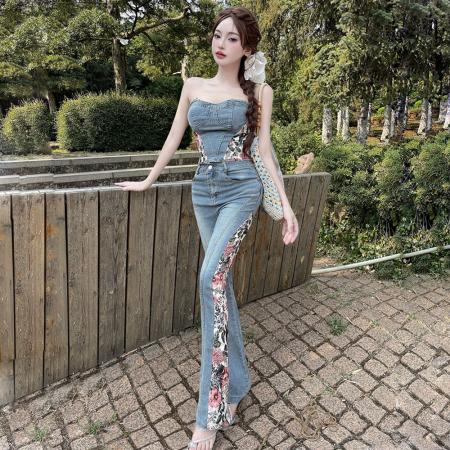 辣妹牛仔套装复古碎花设计感抹胸上衣修身高弹喇叭长裤两件套 服裝批發女裝批發服飾貨源