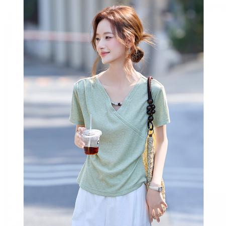时尚优雅钉珠领百搭T恤26年夏新设计感V领修身上衣 服裝批發女裝批發服飾貨源