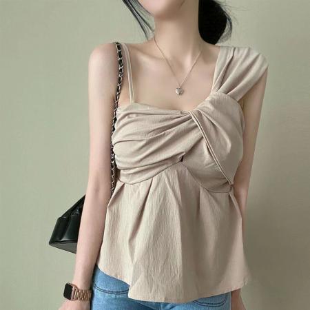 韩国chic夏季设计感不规则漏肩扭结吊带宽松遮肚娃娃衫背心上衣女 服裝批發女裝批發服飾貨源