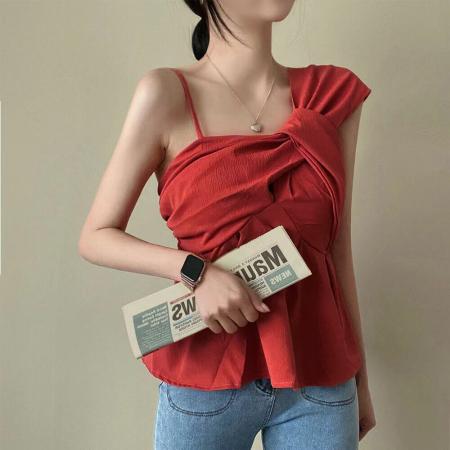 韩国chic夏季设计感不规则漏肩扭结吊带宽松遮肚娃娃衫背心上衣女 服裝批發女裝批發服飾貨源