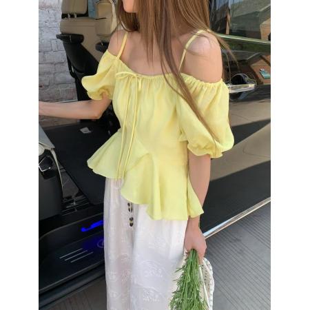 韩国chic春夏一字肩小衫下摆不规则荷叶边纯色泡泡袖雪纺衫上衣女 服裝批發女裝批發服飾貨源