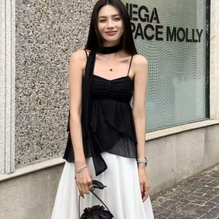 法式雪纺背心吊带女夏季藏蓝色褶皱修身百搭气质带小围巾上衣 服裝批發女裝批發服飾貨源