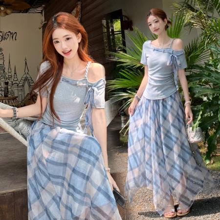 新款温柔风荡领短袖T恤格纹半身...