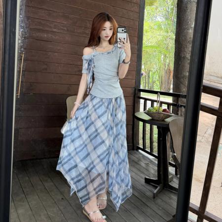 新款温柔风荡领短袖T恤格纹半身裙女高级感气质大码套装 服裝批發女裝批發服飾貨源