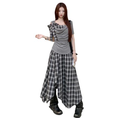 设计感辣妹露肩T恤格纹裙两件套夏季新款大码胖妹妹套装 服裝批發女裝批發服飾貨源