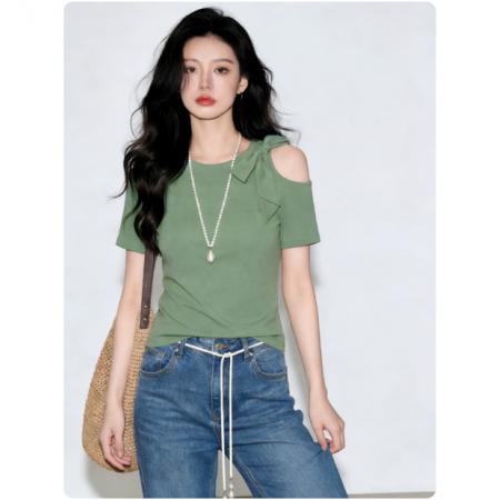 BY17988# 多巴胺绿色露肩蝴蝶结修身短袖t恤女新款夏季别致很仙的上衣 服裝批發女裝批發服飾貨源