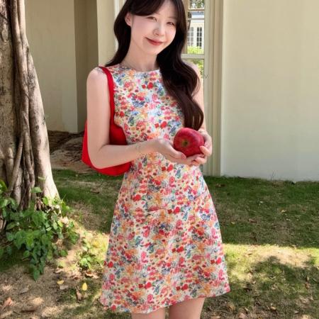 BY17993# 撞色小碎花背...