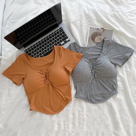 BY18021# 夏季新款纯欲辣妹深V领性感T恤短袖带胸垫外穿正肩上衣 服裝批發女裝批發服飾貨源