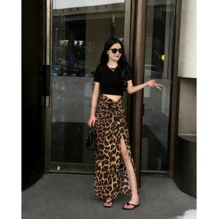 FA56882# 伦敦街头气质百搭高腰显瘦设计感捏褶侧开叉半身裙＋露腰上衣