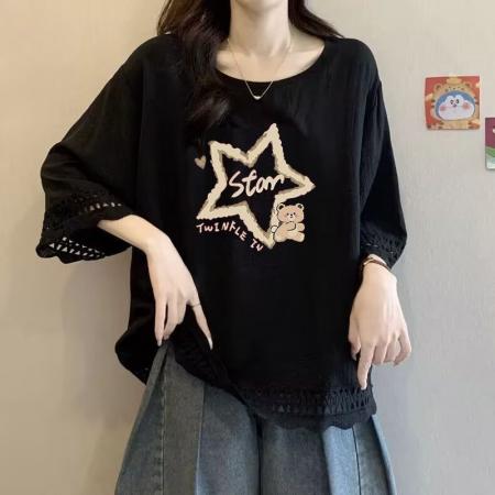 BY18197# 特大码300斤胖mm慵懒宽松遮肚休闲显瘦镂空短袖拼接印花T恤上衣女  服裝批發女裝批發服飾貨源