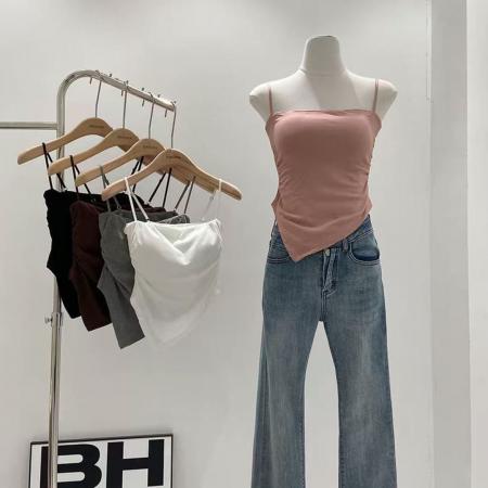 BY18205# 法式带胸垫褶皱细肩带吊带背心女夏季内搭外穿一字肩抹胸甜辣上衣  服裝批發女裝批發服飾貨源