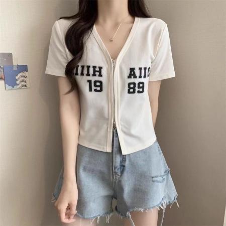 BY18206# 拉链设计感短袖T恤夏季新款女装短款V领字母开衫小众上衣  服裝批發女裝批發服飾貨源