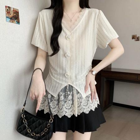 BY18226# ～韩版夏季新款修身v领拼接蕾丝花边减龄气质显瘦泡泡袖小衫  服裝批發女裝批發服飾貨源