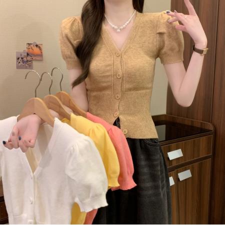 BY18237# 春夏新款时尚韩版显瘦V领一排扣百搭漏肩短袖针织上衣  服裝批發女裝批發服飾貨源