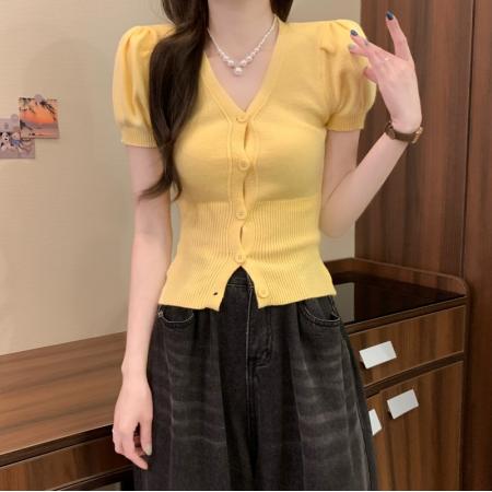 BY18237# 春夏新款时尚韩版显瘦V领一排扣百搭漏肩短袖针织上衣  服裝批發女裝批發服飾貨源