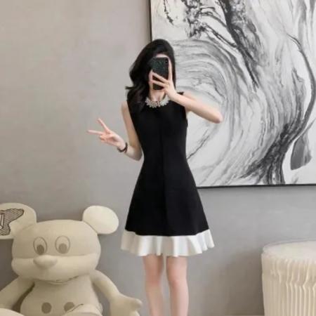 BY18278# 小香风重工珍珠领黑白撞色荷叶边连衣裙女夏法式名媛赫本风小黑裙  服裝批發女裝批發服飾貨源