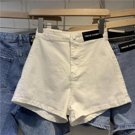 BY18303# 贴标牛仔热裤...