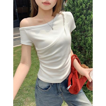 BY18331# 不规则露肩斜领短袖t恤女夏季新款修身显瘦侧边褶皱收腰短款上衣  服裝批發女裝批發服飾貨源