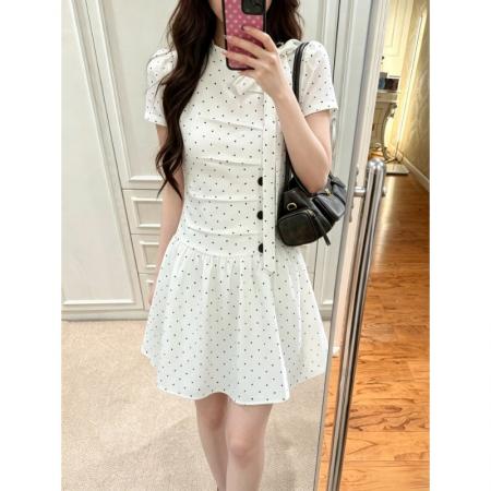 BY18393# 韩系巨好看的白色波点连衣裙女夏季独特蝴蝶结纽扣高级收腰短裙子 服裝批發女裝批發服飾貨源