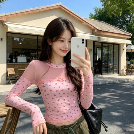 BY18452# 甜辣妹风蕾丝拼接碎花长袖T恤女装春季修身显瘦粉色上衣 服裝批發女裝批發服飾貨源