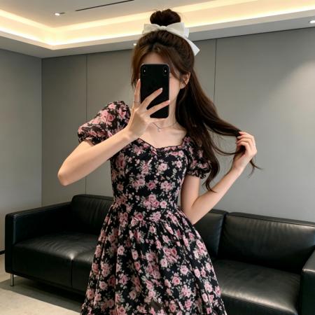 BY18464# 法式复古纯欲甜辣风初恋茶歇碎花连衣裙子女收腰气质小个子短裙夏 服裝批發女裝批發服飾貨源