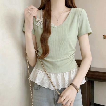 BY18479# 胖mm巨好看蕾丝拼接V领短袖T恤女夏季设计感独特漂亮减龄上衣 服裝批發女裝批發服飾貨源