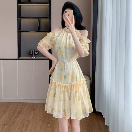 BY18564# 法式挂脖露肩温柔连衣裙小个子度假风沙滩多巴胺海边碎花裙 服裝批發女裝批發服飾貨源