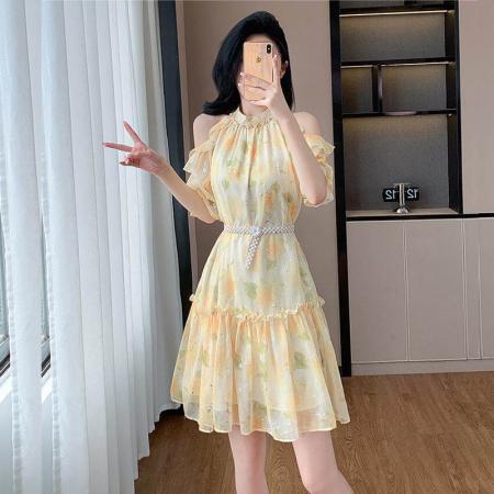 BY18564# 法式挂脖露肩温柔连衣裙小个子度假风沙滩多巴胺海边碎花裙 服裝批發女裝批發服飾貨源