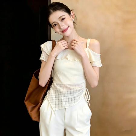 BY18612# 甜辣风露肩荷叶边短袖女夏设计感抽绳褶皱修身显瘦一字肩短款上衣 服裝批發女裝批發服飾貨源