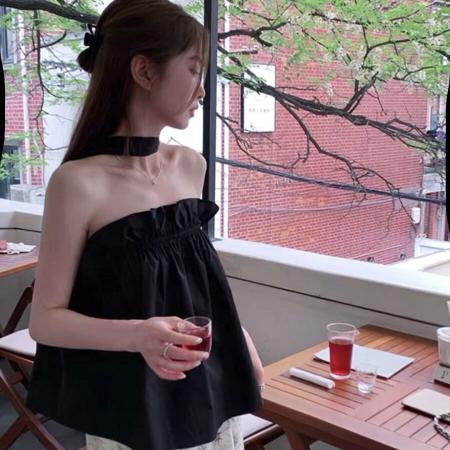 BY18614# 一字肩上衣高级感女夏季新款设计感小众木耳边吊带背心女外穿 服裝批發女裝批發服飾貨源