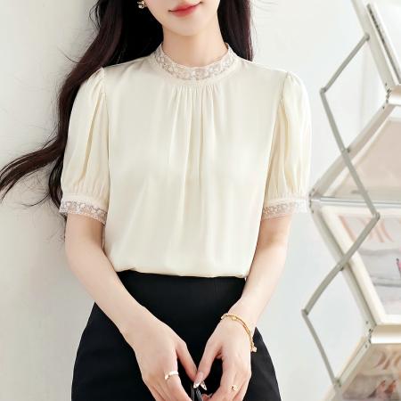 BY18650# 拼接立领短袖缎面衬衫女士夏季新款设计感褶皱杏色上衣 服裝批發女裝批發服飾貨源