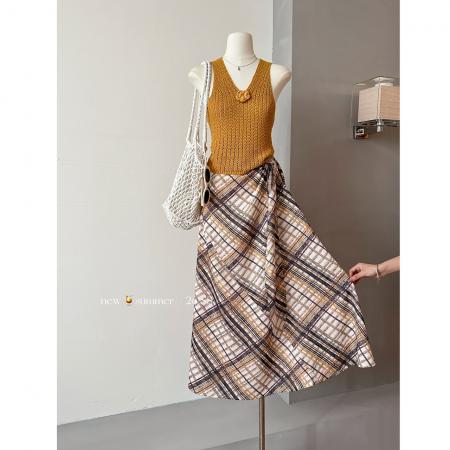 BY18662# 夏季气质钩花花朵针织背心吊带+格纹系带半身裙两件套装女 服裝批發女裝批發服飾貨源