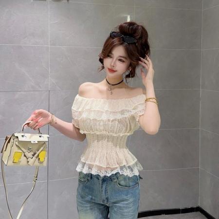 BY18700# 夏季新款时尚百搭设计感法式一字肩收腰短款显瘦上衣女 服裝批發女裝批發服飾貨源