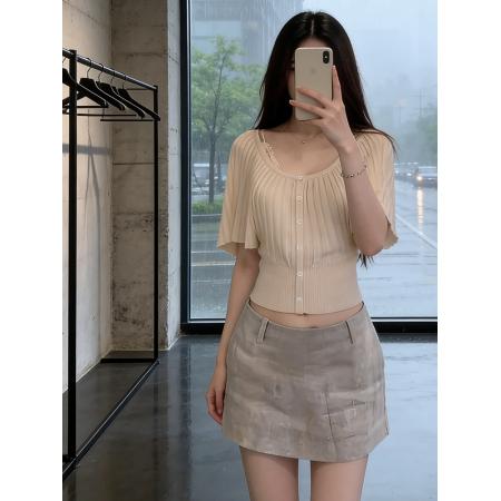 BY18702# 温柔风气质收腰针织短袖T恤女春夏季新款小众设计感收腰显瘦上衣 服裝批發女裝批發服飾貨源