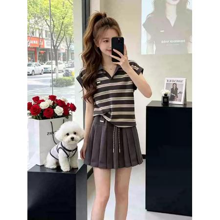 BY18715# 条纹polo领短袖T恤女夏季新款学院风休闲百褶短裙减龄两件套 服裝批發女裝批發服飾貨源