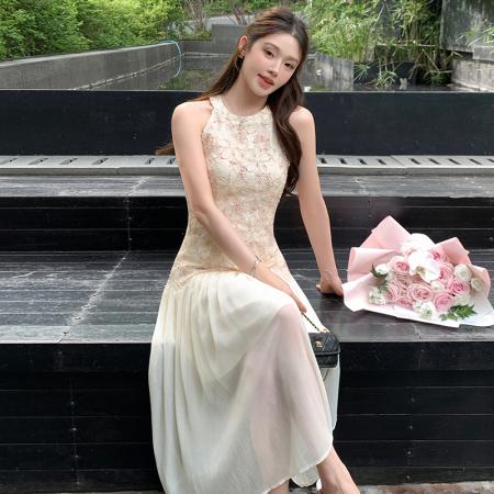 BY18913# 浅色系无袖碎花连衣裙女夏季日常约会海边度假收腰显瘦温柔风裙 服裝批發女裝批發服飾貨源