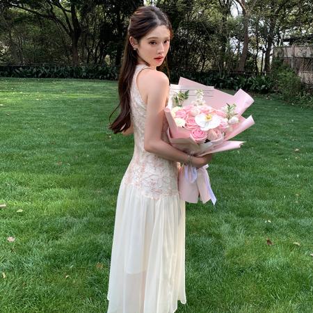 BY18913# 浅色系无袖碎花连衣裙女夏季日常约会海边度假收腰显瘦温柔风裙 服裝批發女裝批發服飾貨源