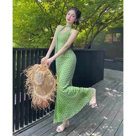 BY18936# 法式性感辣妹波点飘带挂脖连衣裙女夏季收腰显瘦包臀长裙 服裝批發女裝批發服飾貨源