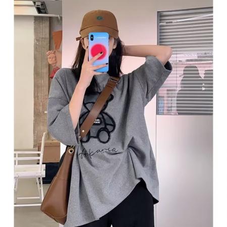 BY18982# 夏季新款宽松韩版洋气减龄显瘦小熊设计感上衣T恤女 服裝批發女裝批發服飾貨源