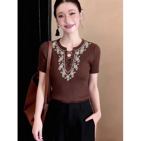 BY18994# 设计感短袖针织衫夏装时髦洋气流行百搭小衫上衣 服裝批發女裝批發服飾貨源