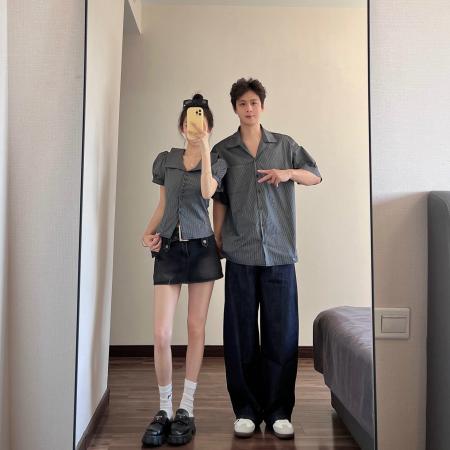 BY19025# 情侣装夏季韩系黑白条纹翻领衬衣复古泡泡袖上衣 服裝批發女裝批發服飾貨源