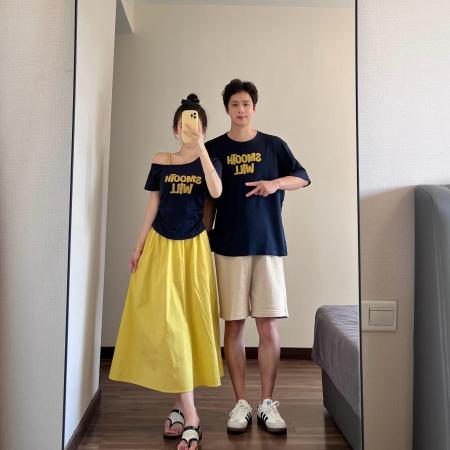 BY19027# 情侣装夏季设计感美式斜肩字母撞色短袖T恤 服裝批發女裝批發服飾貨源