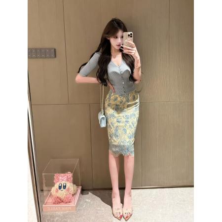 BY19107# 新款纯欲设计感气质冰丝v领针织衫+高腰蕾丝包臀半裙套装 服裝批發女裝批發服飾貨源